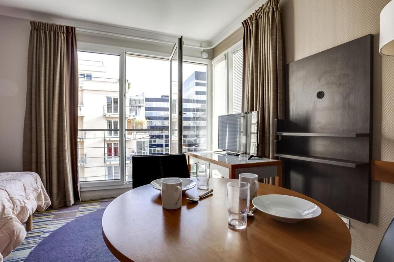 Guestready - Studio Cosy Pres Du Metro Issy-les-Moulineaux Eksteriør billede