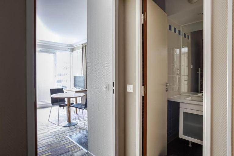 Guestready - Studio Cosy Pres Du Metro Issy-les-Moulineaux Eksteriør billede